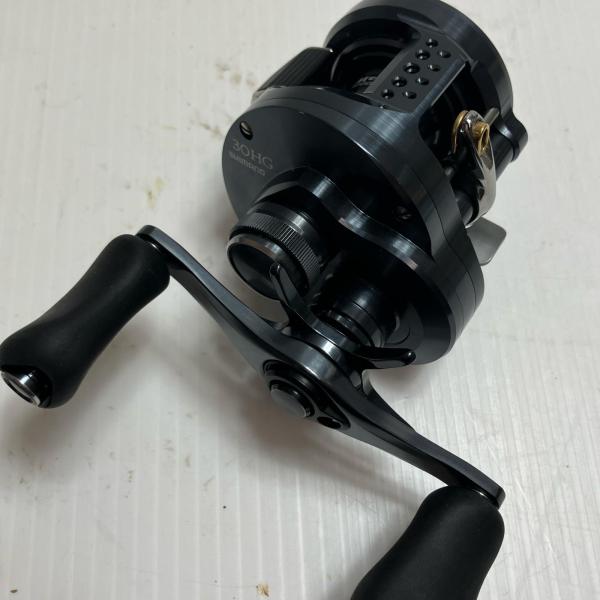 SHIMANO シマノ ベイトリール 20カルカッタコンクエストDC 200HG 程度B