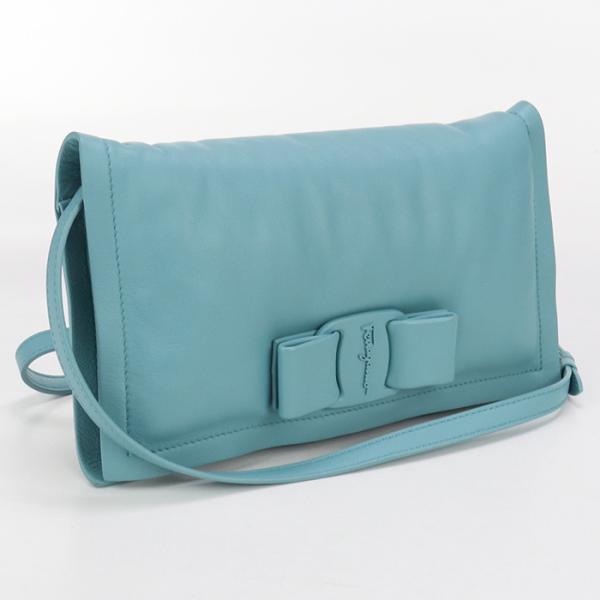 中古良品FERRAGAMO フェラガモ 斜め掛け ショルダーバッグ 22 0287 ヴィヴァボウ ヴァラリボン レディース ブルー FERRAGAMO（フェラガモ） 中古良品 斜め掛け ショルダーバッグ 22 0287