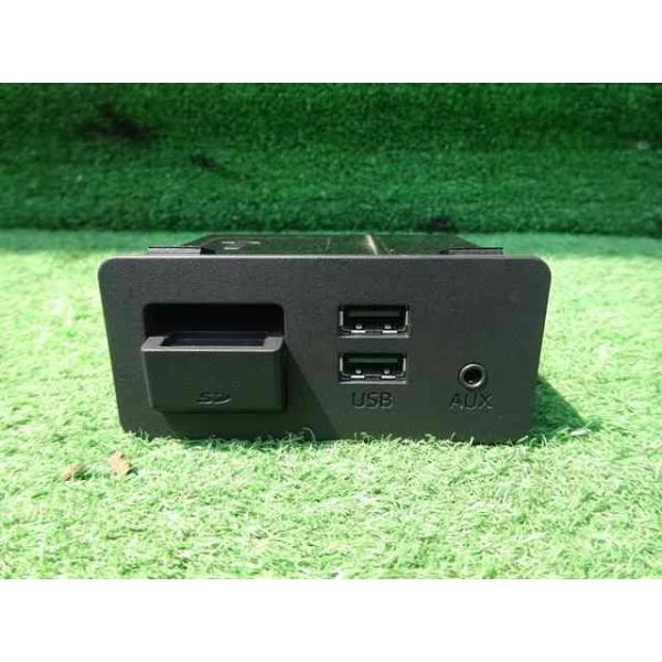 マツダ CX−5 USB AUX付パネル H28 KE2AW D09H-669U0 : ビッグ大里