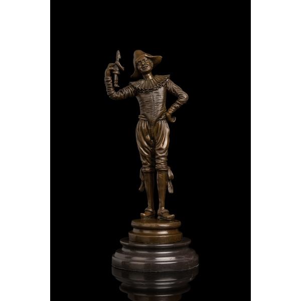 超人気ブロンズ像である。『男子』を表現した素晴らしい作品である。造形、重量ともに確かなものがあり、鑑賞に耐えうる一品です。・高さ：33.5センチ・幅：13.5センチ・重量：2.8kg・材質：ブロンズ及び大理石