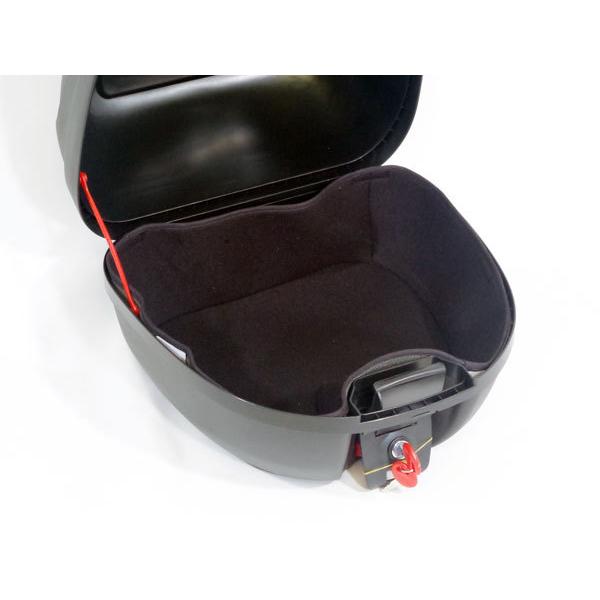 弊社販売のリアボックスの内側に着けるインナーです。リアボックスの内側にマジックテープを両面テープで止めて、脱着が可能です。■48L、43L、32L、30Lそれぞれ専用設計でご用意しております。■傷をつけたくない物をリアボックスに入れるときに...