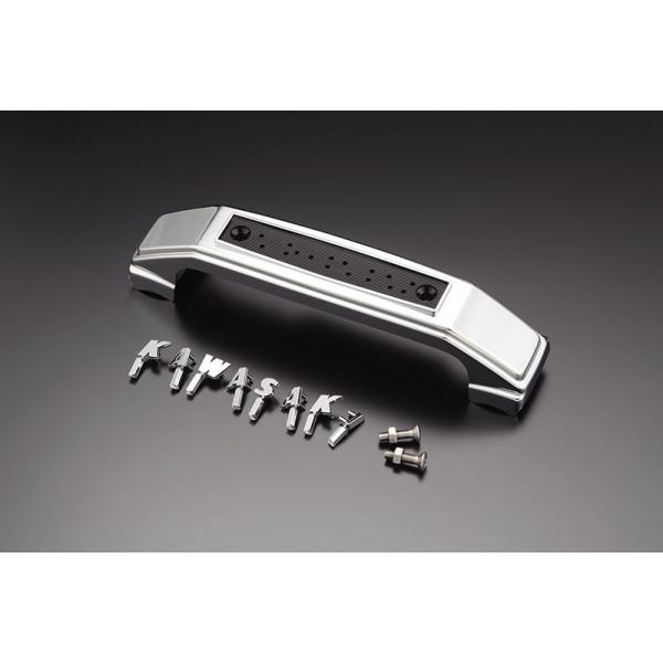 他サイト： ドレミコレクション 98107 フォークカバーエンブレム 大文字/KAWASAKI メッキ ゼファー1100 アクセサリー ドレスアップ 外装 パーツの商品画像