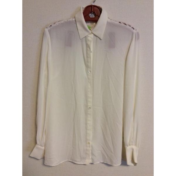 アイボリー バック一部レース シフォンブラウス