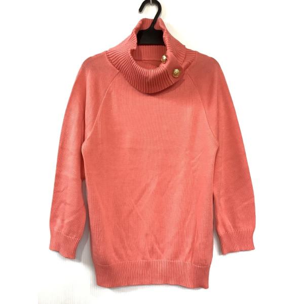 ピンクタートルニット ゴールドボタン