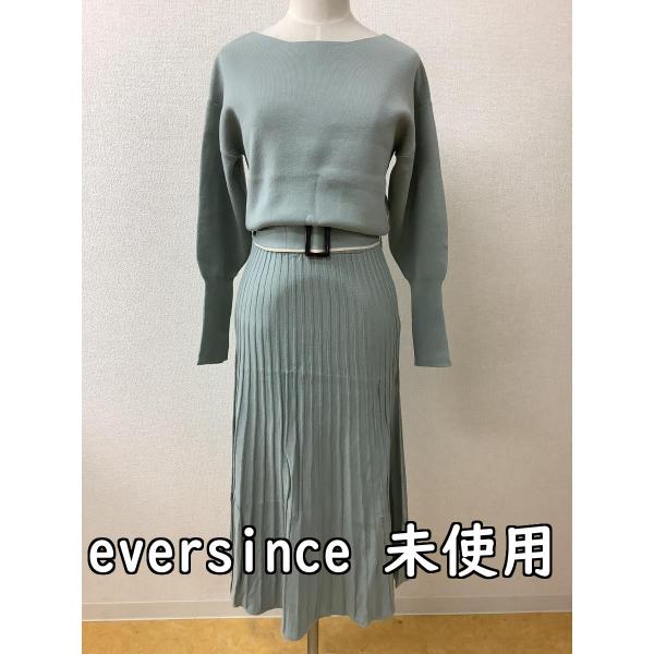 タグ付き未使用 淡いモスグリーン ニットセットアップ スカートウエストゴム サイズF