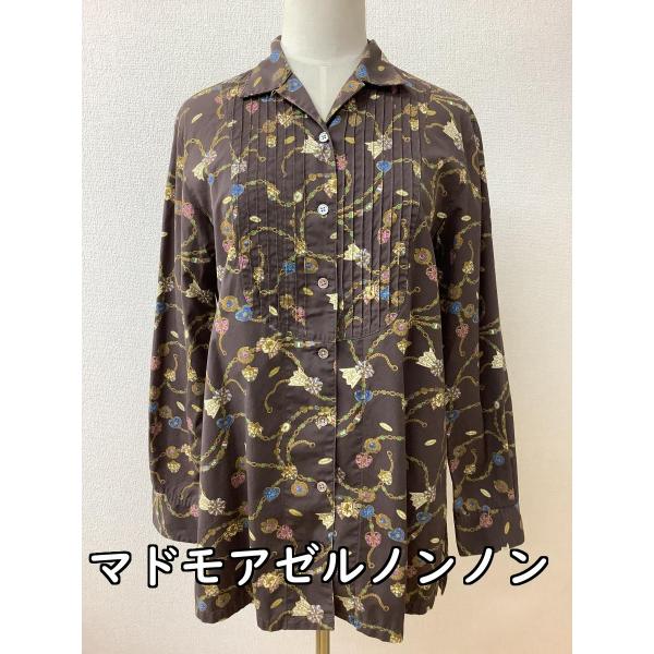茶×アクセサリー柄 ロング丈シャツ サイズ40／L