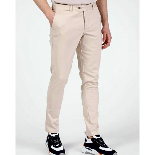 PTO1 ベージュ スラックス サイズ46 PTO1 ベージュ スラックス サイズ46