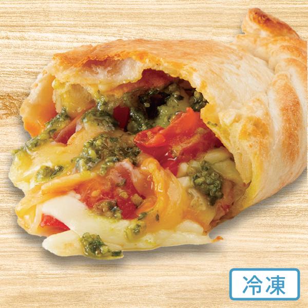 カルツォーネ ジェノベーゼバジルとモッツァレラチーズの絶妙コンビ国産の有機生バジルで作る自家製バジルソースで作った“ジェノベーゼ”。バジルの爽やかな香りとジューシーな有機ミニトマト、とろーりと溶けた燻製モッツァレラチーズの香りが立ち上がり食...