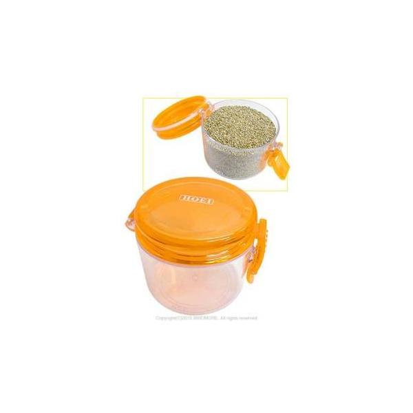 直径約11ｘ高さ9cm0.5L飼料を入れるボトルとしてお使いください。気密性に優れているので、湿気に弱い飼料などの保存に大変適しています。大切な愛鳥のフードを湿気から守ります！