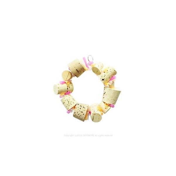 ALOHA HEAVEN のおもちゃに使用されている金属パーツ（リング、チェーン、ベル等）は、全てステンレス製となっております。沢山のコルクと短いストローを交互に挟み込んだリングおもちゃ。メーカー：ALOHA HEAVENサイズ：本体高さ約...