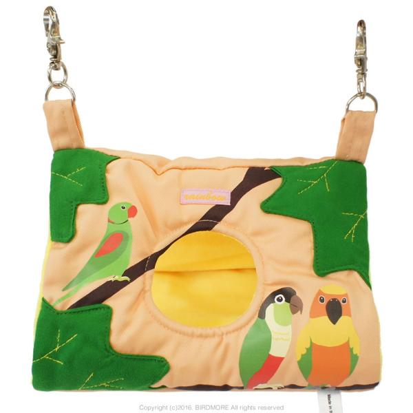 中型インコをプリントしたかわいいトンネル。丸窓から顔を出す姿がとってもキュートです。中型鳥用です。サイズ：幅約190ｍｍ、奥行き約140ｍｍ、高さ約120ｍｍ、取付部約80ｍｍ