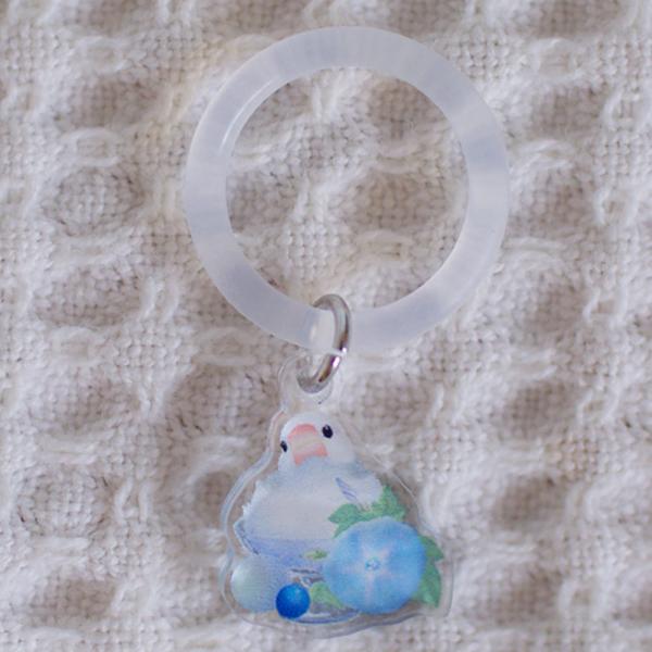 ふわっとこんもりしたかき氷に扮したひなぶんのアンブレラマーカー。大人でも使いやすい主張しすぎない控えめサイズ。傘の紛失防止に活躍します。本体の素材はアクリルで、裏面も表面と同じ柄です。アクリル部分 ：縦1.4cm(+輪っか0.3cm) x ...