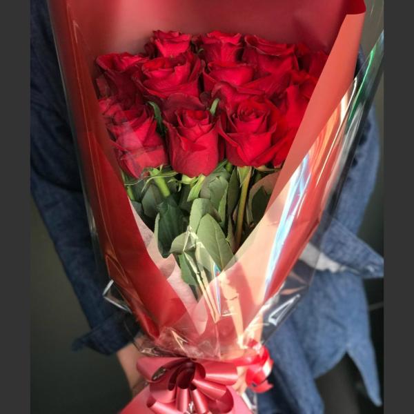 花束 バラ 大輪のバラ 12本 インポートローズ 高品質 大輪 薔薇 花 生花 ブーケ 誕生日 誕生日 お祝い 結婚記念日 送料無料 ギフト プレゼント Buyee Buyee Japanese Proxy Service Buy From Japan Bot Online