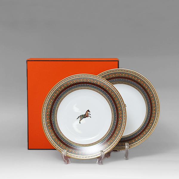 HERMES 2点セット エルメス シュヴァルドリアン 丸型 プレート HERMES 2点セット エルメス シュヴァルドリアン 丸型 プレート