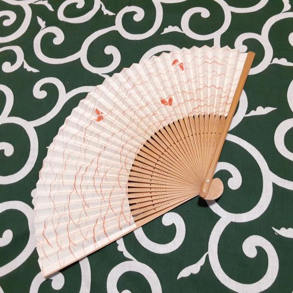 送料無料)竹製 蝶 縦幅19cm 古扇子 A32690 : ビンテージ ブラック