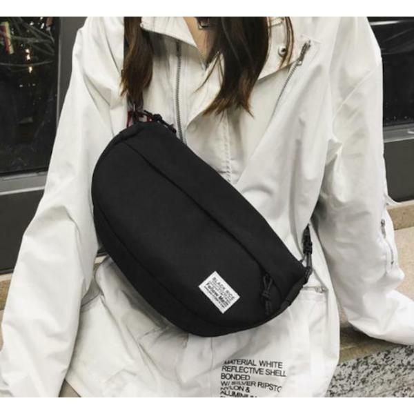 ショルダーバッグ ボディバッグ サコッシュ 斜めがけ 軽い 大きめ