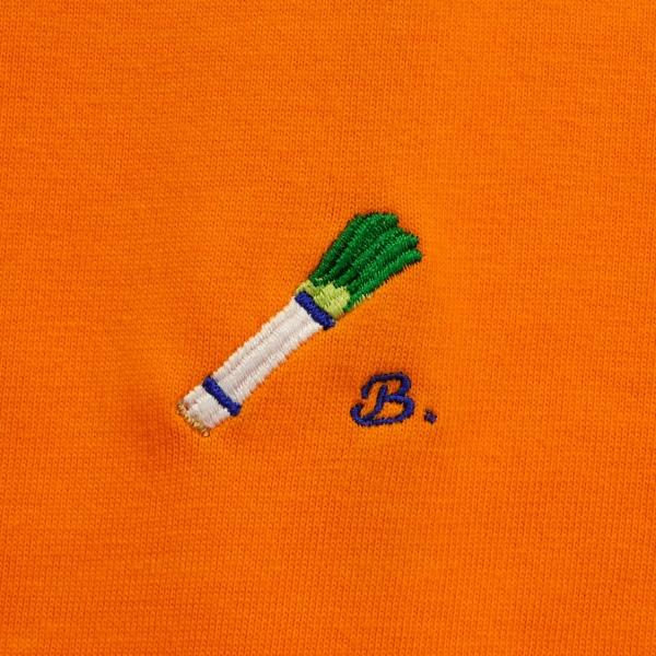 束ねぎの刺繍入りオリジナルTシャツ　お好きなアルファベットをおひとつ刺繍　6.2オンス　誕生日プレゼント　父の日　母の日　オリジナルTシャツ