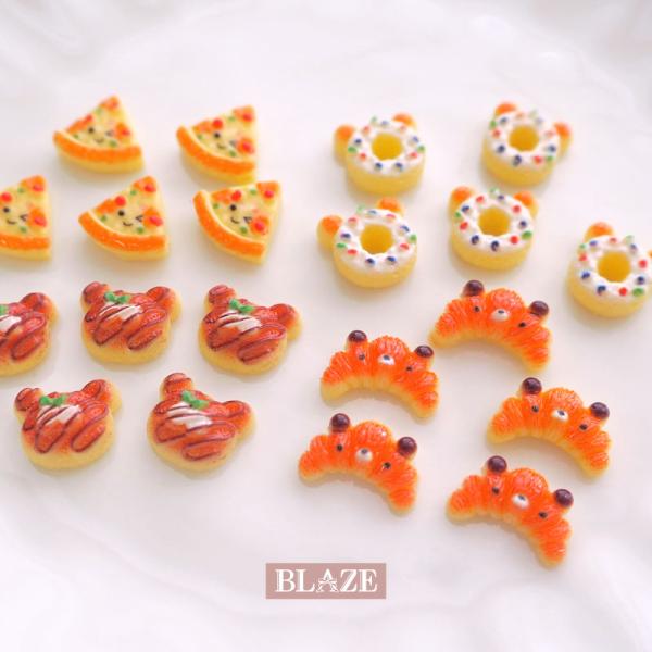 BLAZE（手芸） 5個入り デコパーツ おやつ パンミニ スイーツ