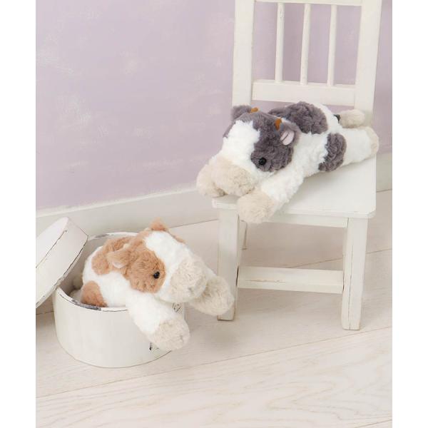 ブルーブルーエオリジナル「どうぶつたちのぬいぐるみ」。まるで夢心地のようなふわふわ感やつぶらな瞳が愛らしい癒し系。ポンポンのようなしっぽがキュートなウシ、ずっと触っていたくなるフサフサのたてがみやしっぽがチャームポイントのウマ、ピンクのお鼻...