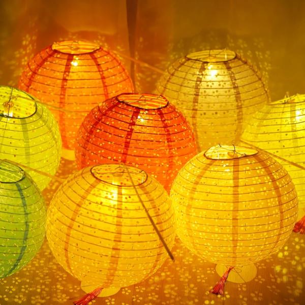紙提灯 LED付き 手持ち 紙ちょうちん 手提げ棒付き 直径25cm カラフル 8色セット お盆 飾り 正月 新年 イベント お祭り パーティー 誕生日 飾り 装飾用 DIY