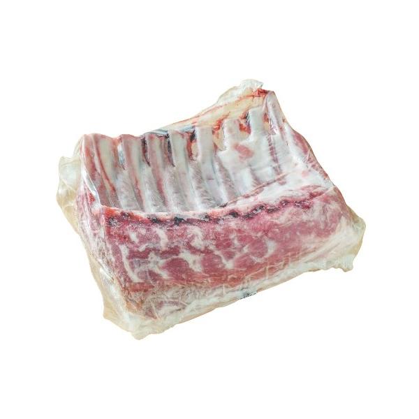 フレンチラックとは仔羊ロースの骨付きで、背骨を取り除き肋骨だけにしバラ先を掃除してありますので歩留まりが非常によく使いやすいスペックとなっています。冷蔵で輸入後に日本で凍結されたものです。