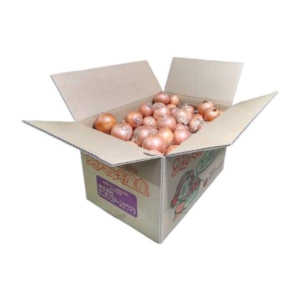 生産者：オニオンファームカワマタ（北海道新十津川町）有機JAS認証 (有機許容農薬不使用)長い時間をかけてじっくり育った北海道の玉ねぎは特にうま味が多く、あらゆる料理に美味しく使えますのでたっぷり使っていただきましょう！　