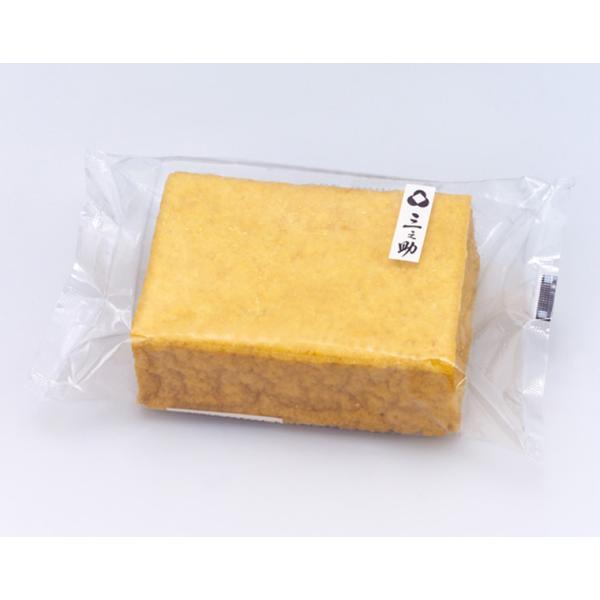 [ 商品説明 ]どんな素材とも相性の良いコクのある厚揚げです。煮物はもちろん、切り分けて焼いても美味しいです。しっかりとしていて崩れにくいので、いろいろなお料理にお試しください。[ 原材料 ]大豆（国産）、菜種油、凝固剤・粗製海水塩化マグネ...