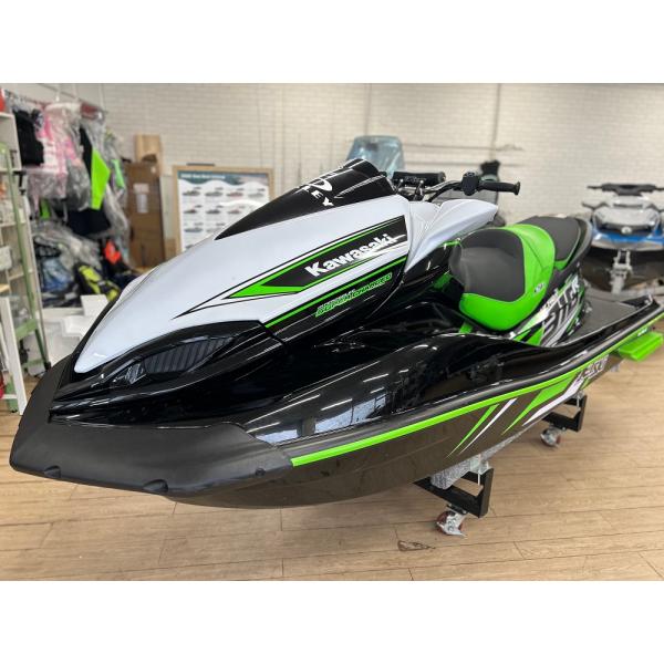 白×緑カラーのウルトラ310R　2018年モデル入荷致しました！3人乗りの、ハイパワーモデル　310馬力で快適なツーリングをお楽しみいただけます♪当店にて、点検整備済み！快適で安心してご利用できます。〈中古PWC〉カワサキウルトラ310R【...