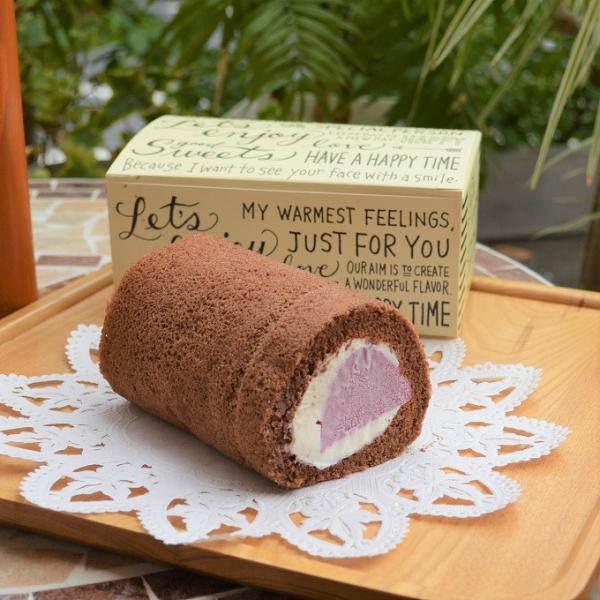 【冷凍クール便でお届けします】フルーツピュレとヨーグルトで作るババロアはとっても爽やかなお味。それを生活クラブの卵を使ったスポンジでロールしました。素材にこだわりとっても手間をかけた、ブロッサムオリジナルのロールケーキ！さっぱりとした後味で...