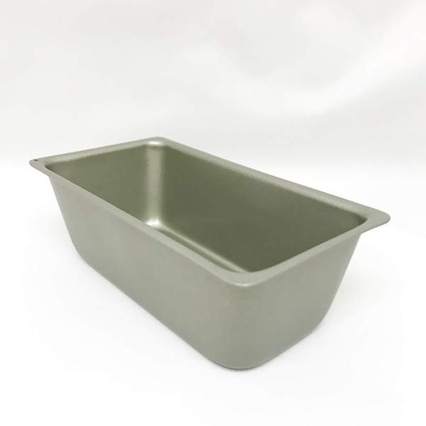 【商品概要】サイズ:幅13.5×奥行6.8×高さ4.5cm素材・材質: スチール、フッ素加工樹脂【商品説明】説明初めてでも使いやすいベイクウェアは、丁寧なフッ素コーティングから生まれます。焦げつきにくく、きれいな焼き上がり。果実の酸にも強く...