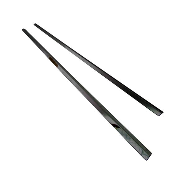 【商品概要】同一商品でも様々な名称・通称がありますので、下記に一部を記載させていただきます。ブラック 黒 ベルトラインモール ガーニッシュ リム ベゼル パネル プレートウインドウ ウィンドウ ウィンドゥ ウインドゥステンレスモール ウイン...