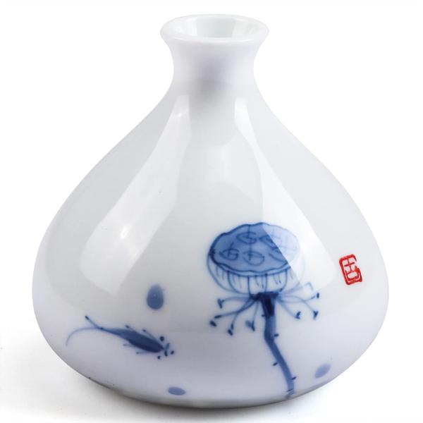 【商品概要】製品仕様：素材：上質感に溢れた陶磁製、サイズ：直径7.3cm*高さ7.5cm、重さ:98g、セット内容：フラワーベースのみおしゃれな花瓶：アンティーク風かつ上質感に優れた陶器製を兼ね備えるだけでなく、花瓶の表面にきれいな模様は手...