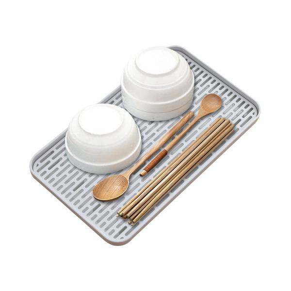 【商品概要】?【様々な使い方を】洗った後の野菜や果物、食器、コップ、茶器などの水の排水に適しています。茶器のトレーを作って置いて使うこともできます。大容量設計、使いやすい。?【様々な使い方を】洗った後の野菜や果物、食器、コップ、茶器などの水...