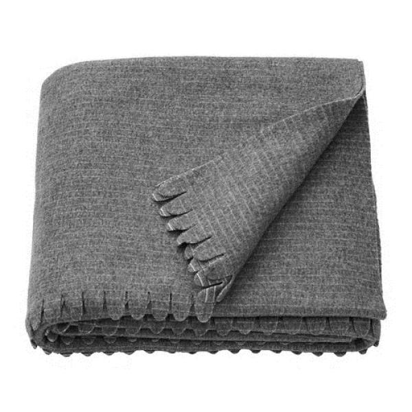 ■商品の大きさ 長さ: 210 cm 幅: 150 cm■幅90cmのベッドに掛けたとき、両側に垂れるベッドカバーの長さは約30cmです