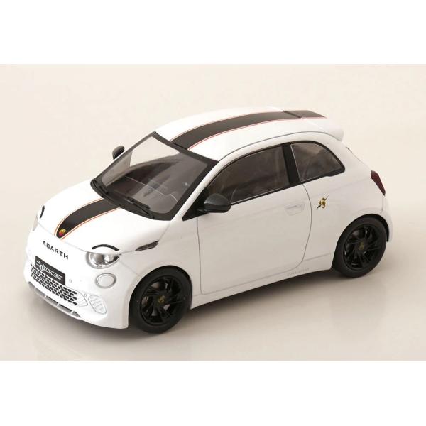 ixo IXO 1/18 フィアット アバルト 500e 2024 ホワイト イクソ