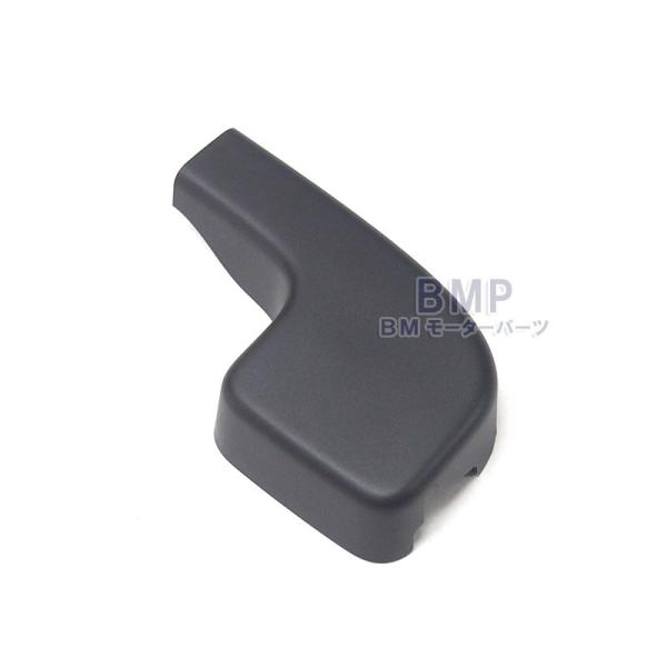 品質保証のBMW純正部品BMW E90 E91 E92 E93 右ハンドル車両用　ワイパーアーム カバー適合車種：E90 E91 E92 E93 右ハンドル2009年9月までの生産車両（後期も含む）商品内容：１個※１台分は２個必要です。※画...