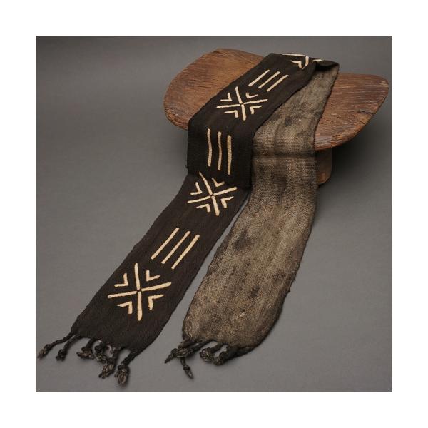 原産国:マリサイズ:長さ142cm　x　幅13cm(在庫が複数ございます。サイズは在庫の中の平均値です。手作りですので物により差があります。ご了承ください。)ガラマという葉から作る染料と泥で染めたマリ共和国の伝統的なコットン泥染帯です。テー...