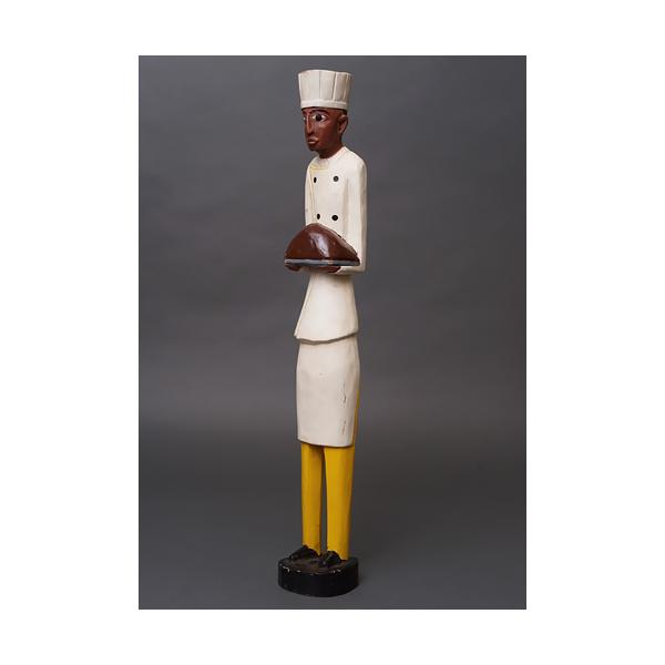 原産国:コートジボワールサイズ:身長約56cmコートジボワールのコロン人形は、19〜20世紀の植民地時代に生まれた木彫人形です。ヨーロッパ人支配者を題材としながらも、肌の色や顔立ちはあえて現地と同じ黒褐色で表され、帽子や洋装、直立した姿勢に...