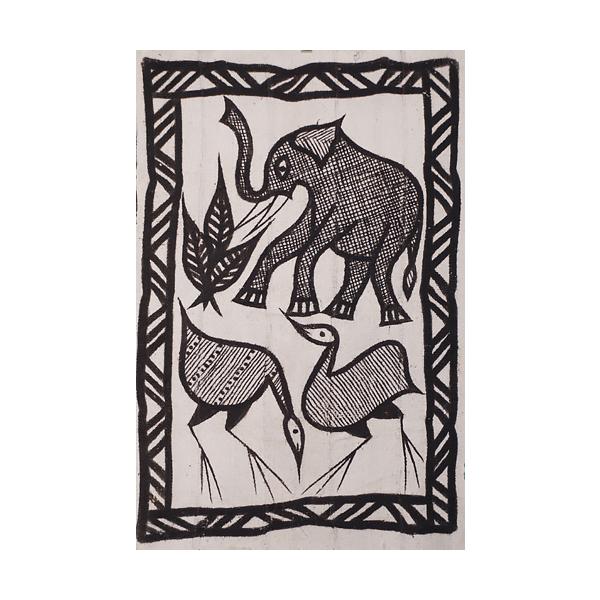 原産国:コートジボワールサイズ:96cm x 63cmコートジボワールの伝統的な布、コロゴです。セヌフォの人々に伝わる動物や精霊などが描かれています。ザックリとした厚手のコットンの帯布をつなぎ合わせています。