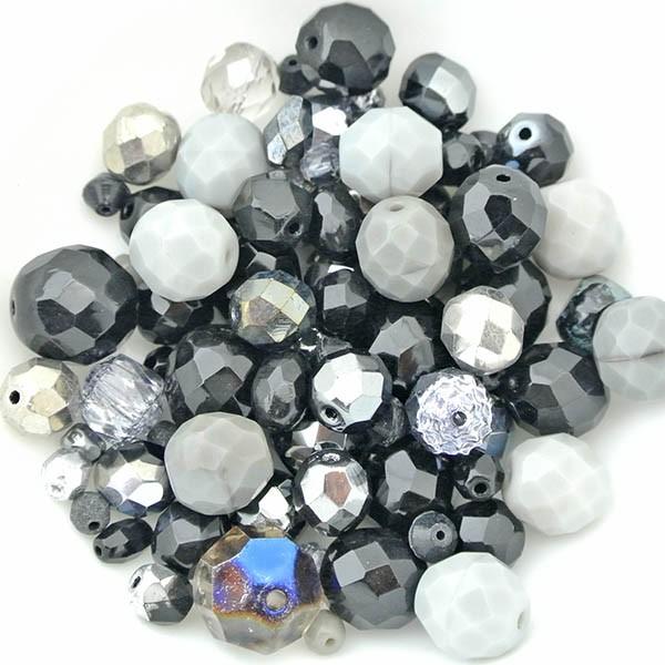 ビーズ チェコビーズ いろいろ アソート お得パック ボヘミアンミックスアソート モノトーン 約50g t 55 ボヘミアの宝箱 通販 Yahoo ショッピング