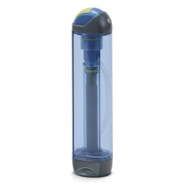 夏場やスポーツ時に便利なミスト発生器です。水道水を使用し、手動ポンプ式なのでエコで経済的です。【商品内容】本体サイズ：40mm×30mm×170mm材質：ABS樹脂、ポリカーボネート容量：65ml重量：120g生産国：中華人民共和国