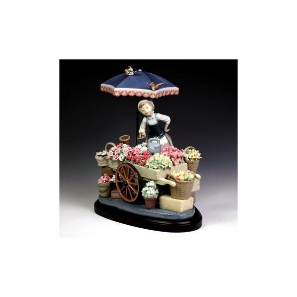 LLADRO（リヤドロ） リヤドロ（Lladro リアドロ 陶器人形 置物） 花と