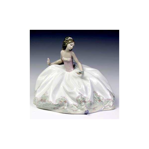 リヤドロ（Lladro リアドロ 陶器人形 置物） 乙女 お祭り一休み#ldr