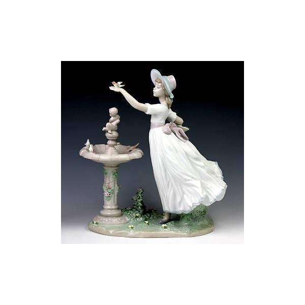 リヤドロ(Lladro リアドロ 陶器人形 置物) 少女 春を告げる リヤドロ(Lladro リアドロ 陶器人形 置物) 少女 春を告げる