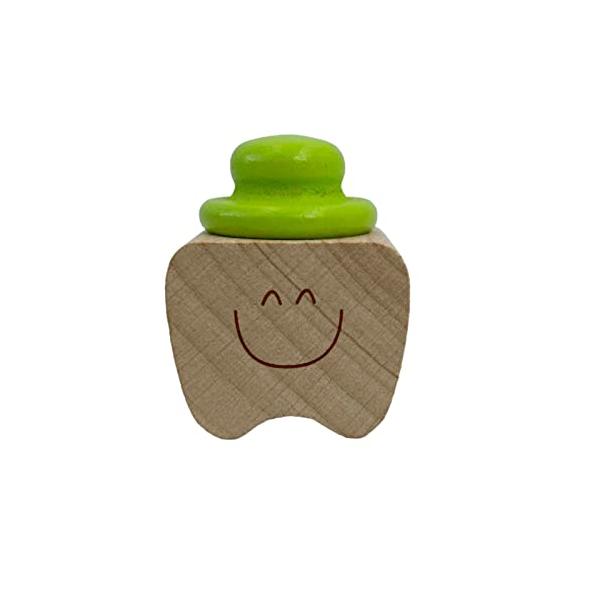 「ルナリ 乳歯ケース 木製 コンパクト 乳歯入れ ティースケース 乳歯 保存 記念品 ギフト ペット トゥースケース 緑 (緑)」▼4580607745246▼（商品説明）Design緑/-/-・Color:緑・お子様の成長記録として抜けた...