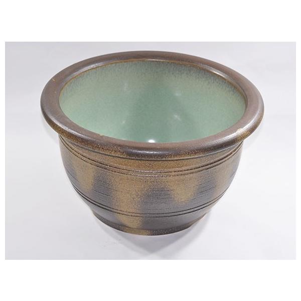 温かい雰囲気と土の味わいが楽しめる窯肌色です。 [睡蓮鉢 めだか鉢］信楽焼 窯肌櫛目水鉢 13号サイズ水を綺麗に見せてくれる内側の緑釉のおかげでメダカや金魚、睡蓮などが引き立ちます。温かい雰囲気と土の味わいが楽しめる窯肌色です。陶器ならでは...