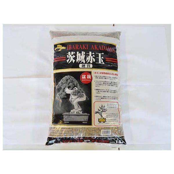 幅広く使用できる盆栽用の土 茨城硬質赤玉土中粒　大袋　14リットル　10kg国産の高品質な硬質赤玉の中粒です。粒の大きさで様々な盆栽用の土として幅広く使用できます。通気性・保水性に優れています。14Lの大袋ですので多くの盆栽を管理されている...