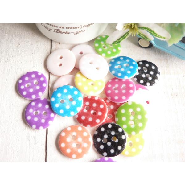 素材：プラスチック【サイズ】18mm＊アソートとなります。お色は選べません。＊お写真にないお色が含まれる場合がございます。☆海外輸入品のため、多少作りが雑な場合(色むら、バリ、個体差など）がございますのでご了承ください。