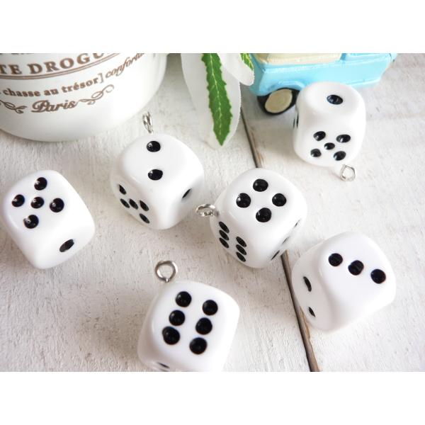 チャーム サイコロ ダイス 白 ホワイト 4個（#1842） 手芸 パーツ