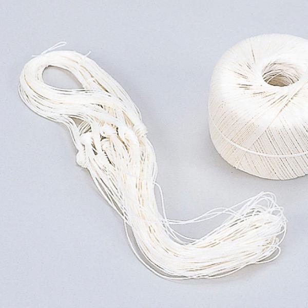 目打した紙の束を綴じて本の中身を作るときに使う製本用の糸。滑りがよく、製本に適した強さ固さがあるので、製本にとても適した糸です。材質：麻サイズ （1本)： 7.5 m  / 太さ16番(約0.8mm)入り数：10本この商品はメール便対応商品...